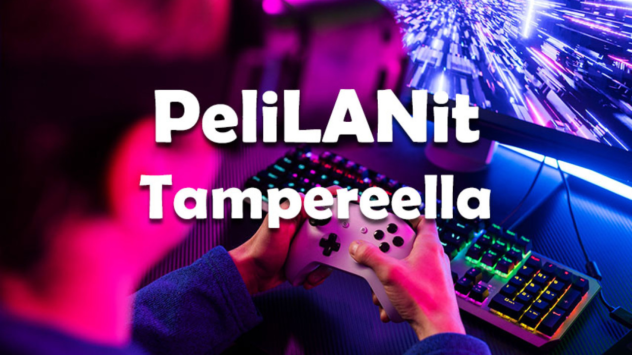 Henkilö pelaa konsolipeliä. Tummasävyisen kuvan päällä teksti PeliLANit Tampereella.
