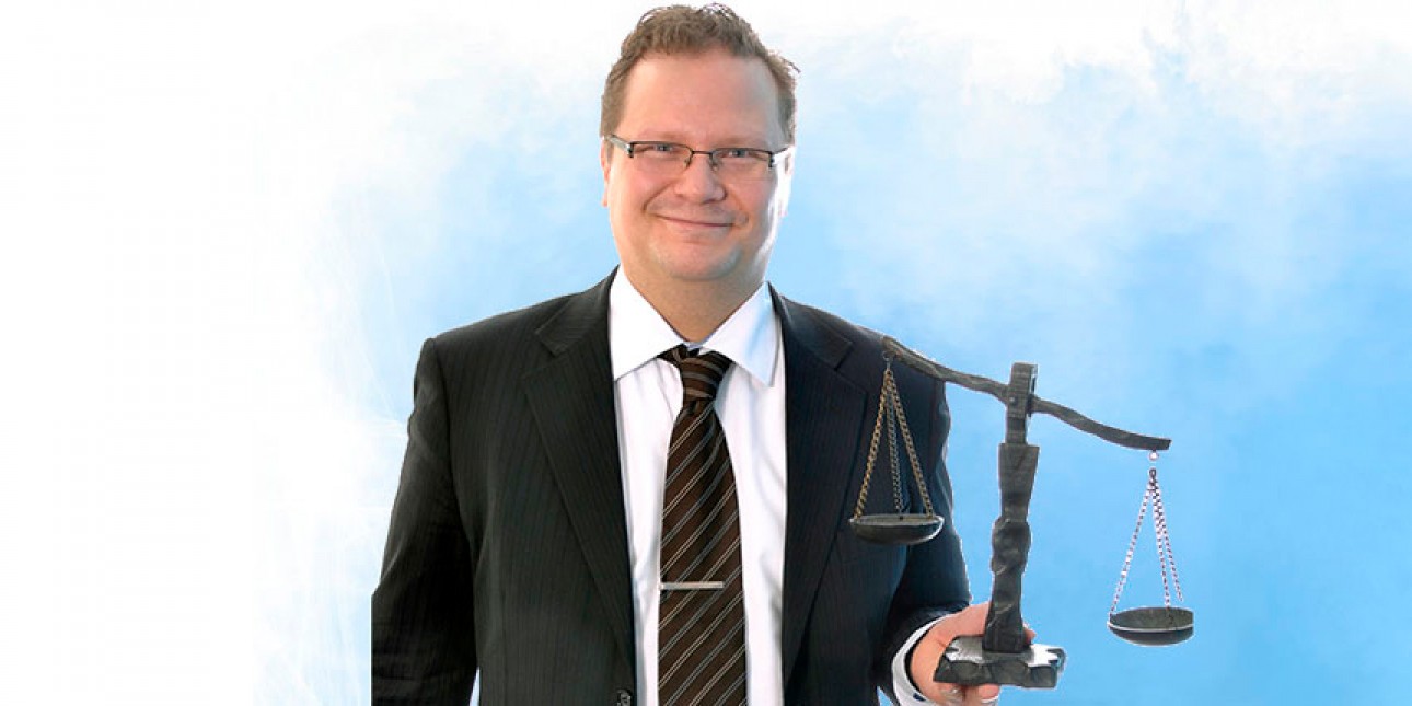 Invalidiliiton lakimies Henrik Gustafsson.