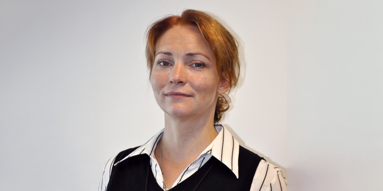 Invalidiliiton avustajakoira-asiantuntija Paula Müller.