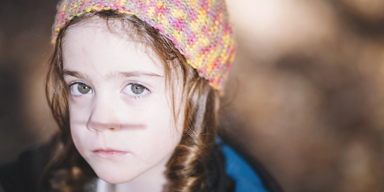 Invalidiliiton lapsikampanja 2026, surullinen tyttö