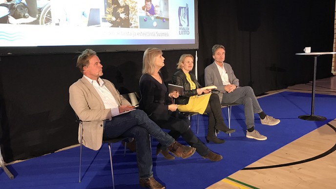 Invalidiliiton juhlakiertueen Helsingin panelistit